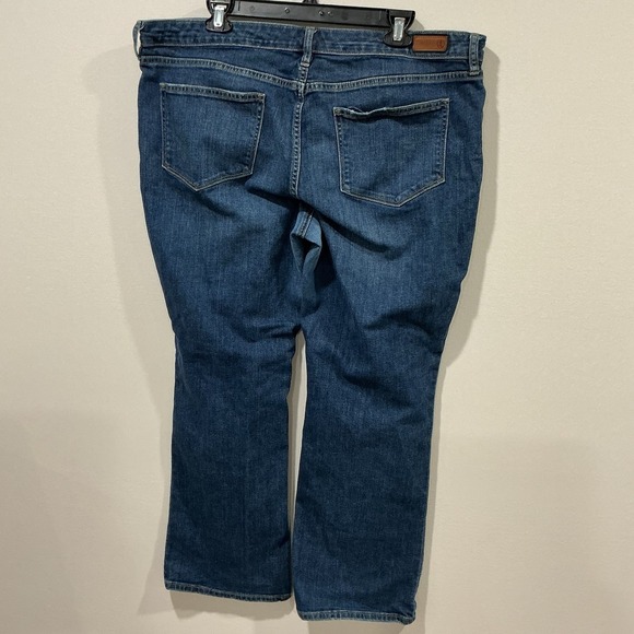 Lands' End Size 16W Petite Mid Rise Bootcut Jeans Modern Stretch Denim Classic - Picture 2 of 6